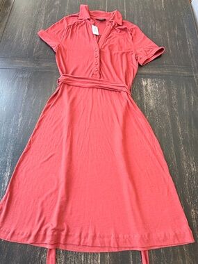 Banana Republic burnt orange/red soft rayon shirt dress. Size Small